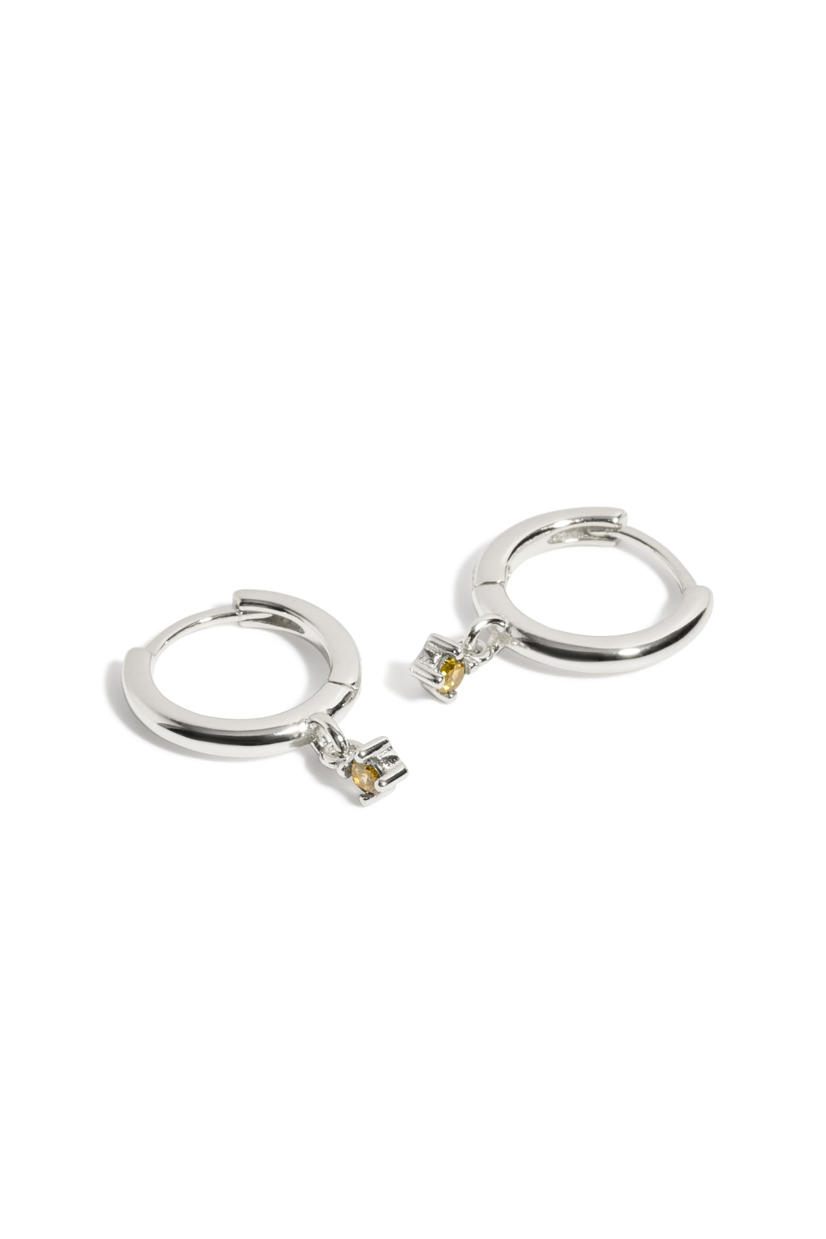 Boucles d'oreilles pierre de naissance août or blanc