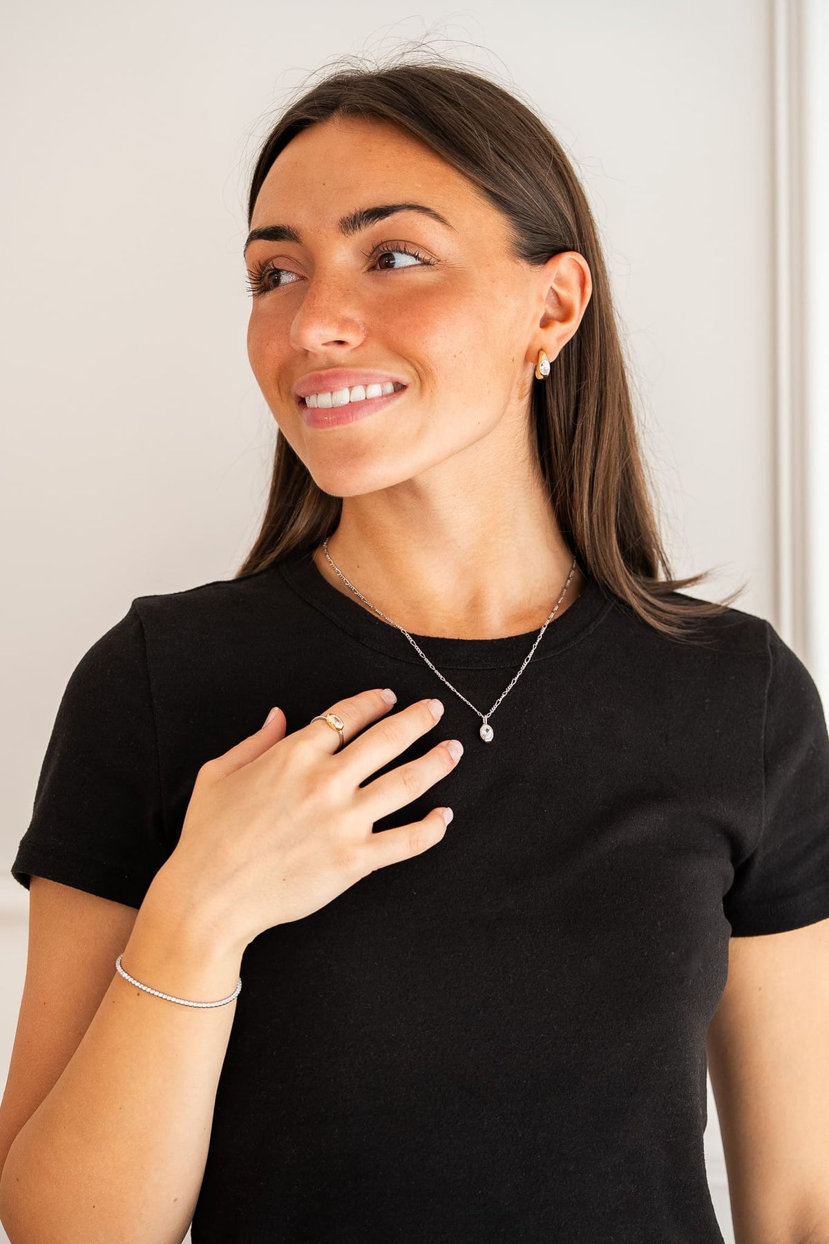 Bague Elena deux tons, boucles d'oreilles Marilie argent, Bracelet Claudia argent, Pendentif dana argent