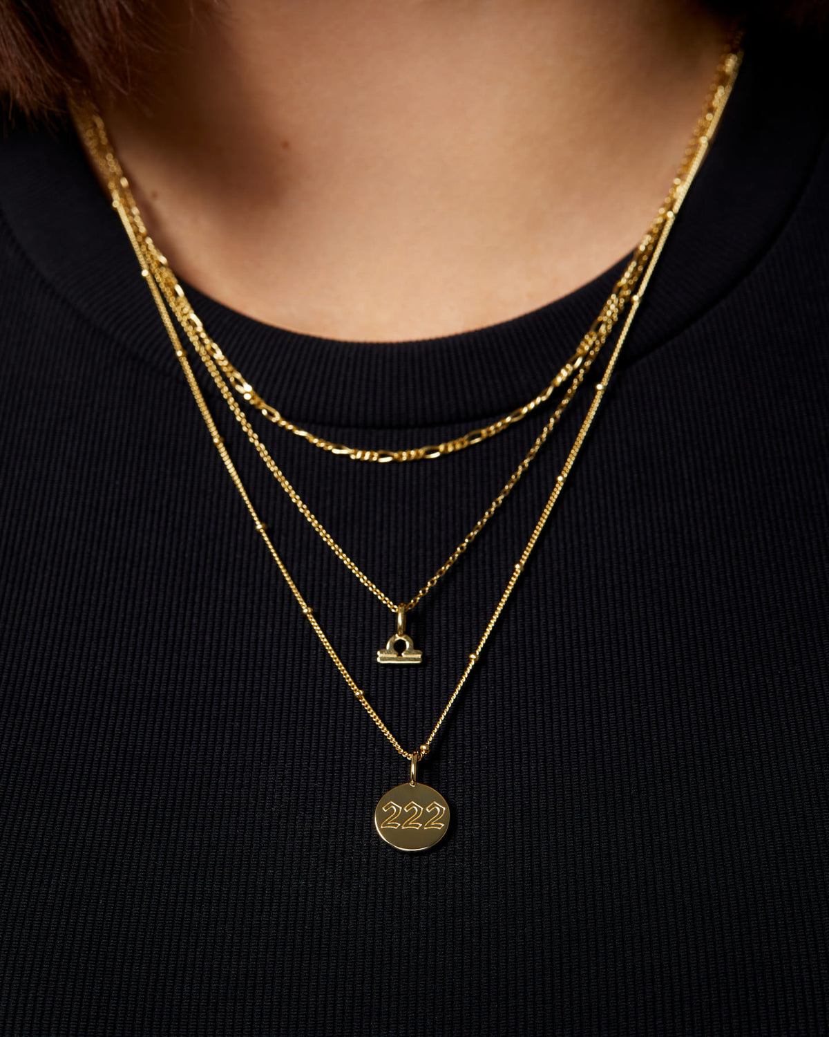 Mannequin Chaîne satellite, câble or