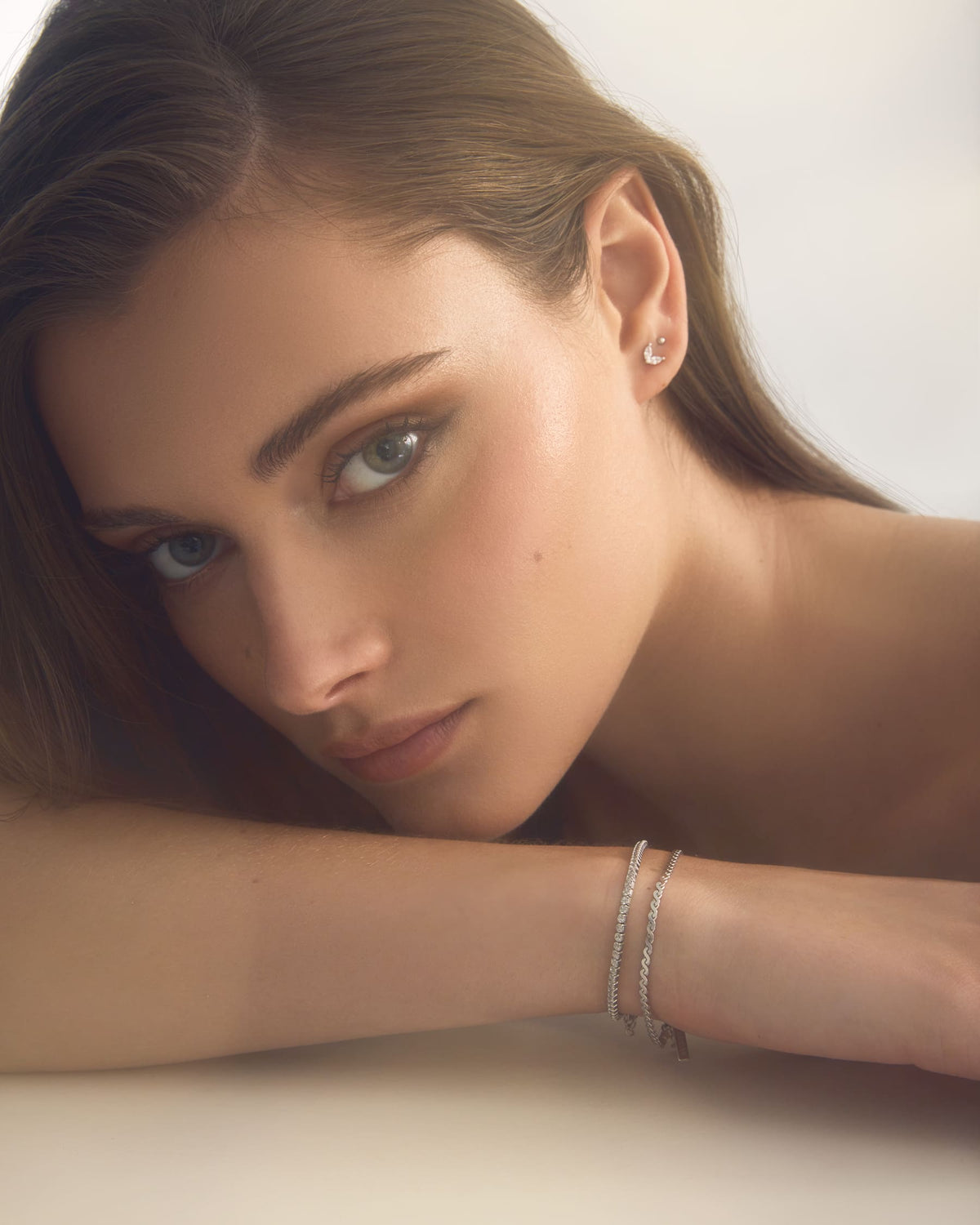 Boucles d'oreilles Emma blanche, Isa, bracelet Claudia et serpentine argent